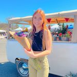 Mel - @melaniegoodsonn - Instagram
