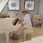 Melanie Isaac - @hamidahisaac - Instagram
