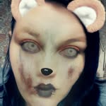 Melanie ls neale - @izombiemel - Instagram