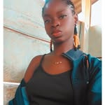 Mélanie Ngo Nyemb - @melaniengonyemb - Instagram