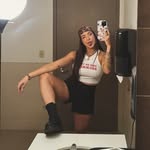Melanie Roman - @melaniexroman - Instagram