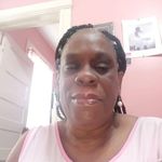 Melanie Overton - @melanieoverton52 - Instagram