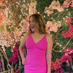 Melanie Pennington - @dinogrl - Instagram