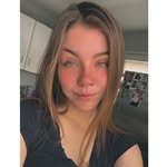 @melaniepound_ - Instagram
