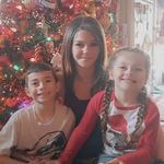 Melanie Rigdon - @momma2k15 - Instagram