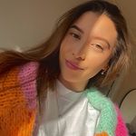 MELANIE VALENCIA WALLAND - @melaniewalland - Instagram