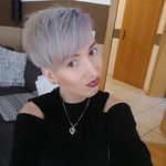 Melanie - @m_e_l_a_n_i_e.weller - Instagram