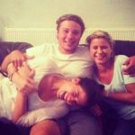 Melinda Bates - @melzes - Instagram
