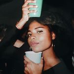Melina Brown - @melinaxo - Instagram