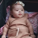 Melina Luna Richard Pinto| T21 - @melinat21 - Instagram