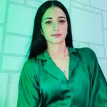 Melisa Guzman - @mely_guzman1803 - Instagram