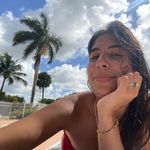 Mel - @melissaabate - Instagram