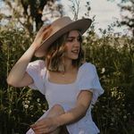 Mel - @melissa.bergen - Instagram