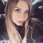 Mell - @melissabitarrr - Instagram