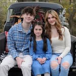 Melissa Ducharme Blaser - @mblaser21 - Instagram