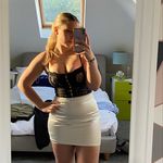 @melissaburyx - Instagram