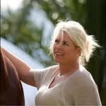 Melissa Feather - @featherarabs - Instagram
