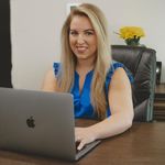Melissa Ferrell - @melissaferrelltpr - Instagram