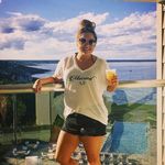 Melissa Kingston - @missclain - Instagram