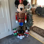 Melissa M Kneeland - @melissakneeland - Instagram