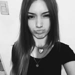 Melissa mallozzi - @only_mely01 - Instagram