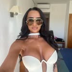 Melissa Maxwell - @melissadaniellemaxwelll - Instagram
