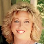 Melissa McKnight Oram - @mannoram - Instagram