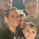 Melissa Penner - @melpen2003 - Instagram