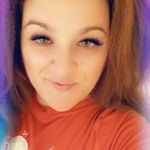 Melissa Pfeil - @giggly_girl21 - Instagram