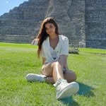 Melissa Rivero - @elyrivh - Instagram