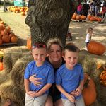 Melissa Spradley McLean - @twinmomloveswine - Instagram