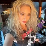 Melissa Stack - @pawnbonneylake - Instagram