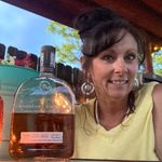 Melissa Unger - @theoptimisticwhiskeydrinker - Instagram