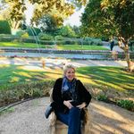 Melissa Womack - @american_in_france - Instagram