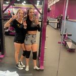 Melody Barbour - @mellokitty1021 - Instagram