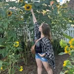 Sara Lovetere - @melodyfieldsfarm - Instagram