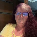 Melody Holmes - @municornlady40 - Instagram