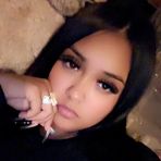 Melody Leon - Facebook