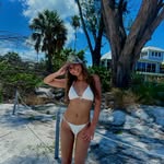 Mel - @melodyramos__ - Instagram