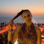 Melody Rossi - Facebook