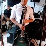 Melvin Robles - @me.lvin3345 - Instagram