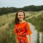 Meredith Bass - @meredith_closet01 - Instagram