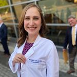 Meredith Cobb - @cobbnotgrey - Instagram
