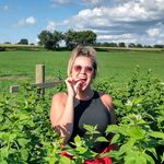 Meredith Hodge - @hodgemere - Instagram