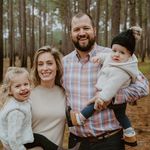 Chris and Meredith Jensen - @jfamdiary - Instagram