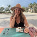 Meredith Pollard - @missmere20 - Instagram