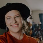Meredith Russell - @mere_mama20 - Instagram