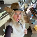 mer - @meredithstrom - Instagram