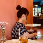 Meredith Wang - @tambourineman27 - Instagram