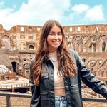 Meredith Wright - @where_is_mer - Instagram